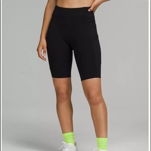 LULULEMON BIKER SHORTS